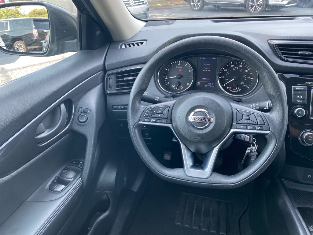 Photo 16 of this NISSAN ROGUE