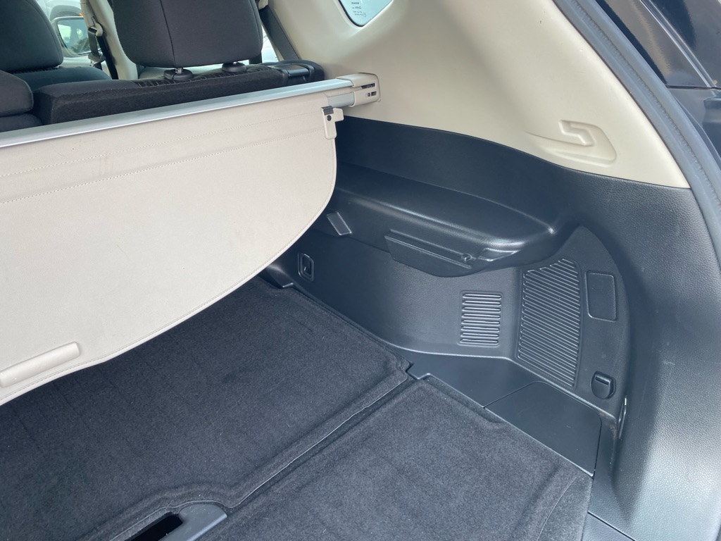 Photo 55 of this NISSAN ROGUE