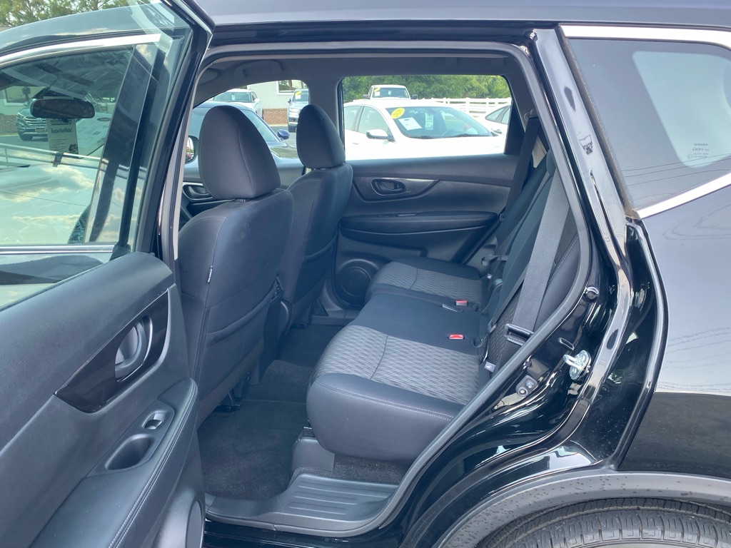 Photo 64 of this NISSAN ROGUE