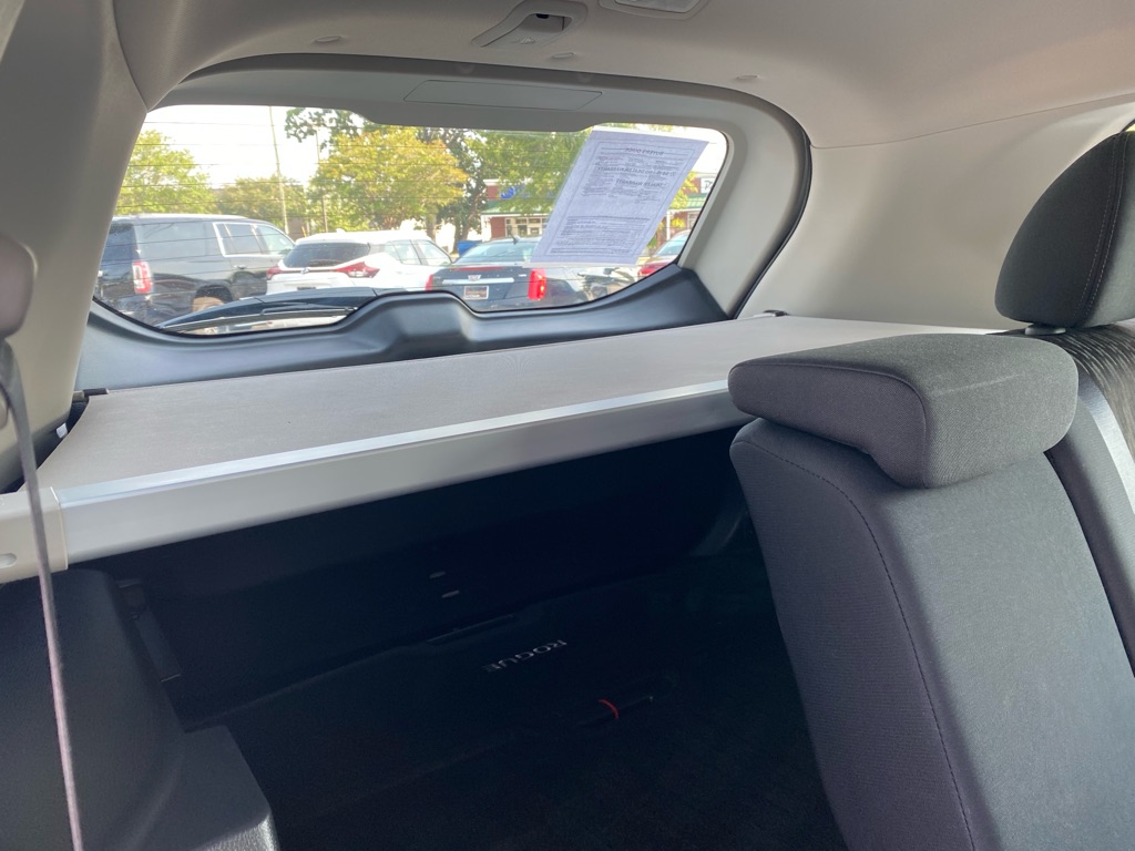 Photo 48 of this NISSAN ROGUE