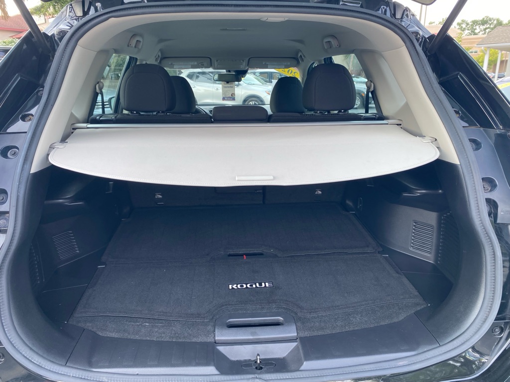 Photo 52 of this NISSAN ROGUE