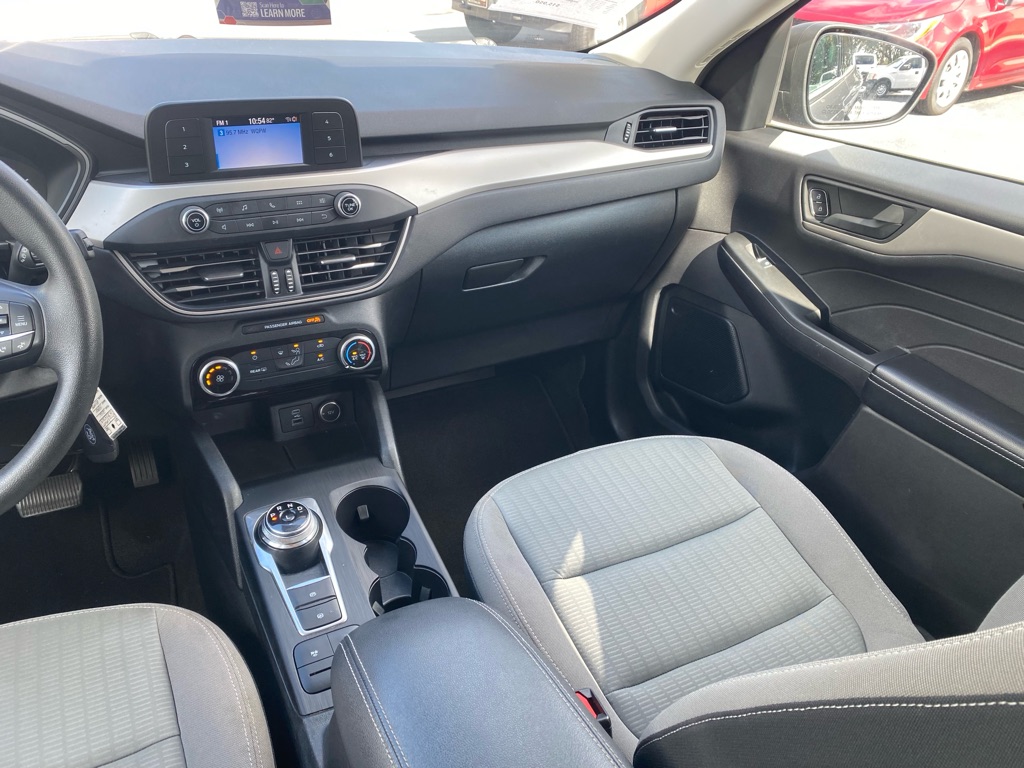 Photo 13 of this FORD ESCAPE