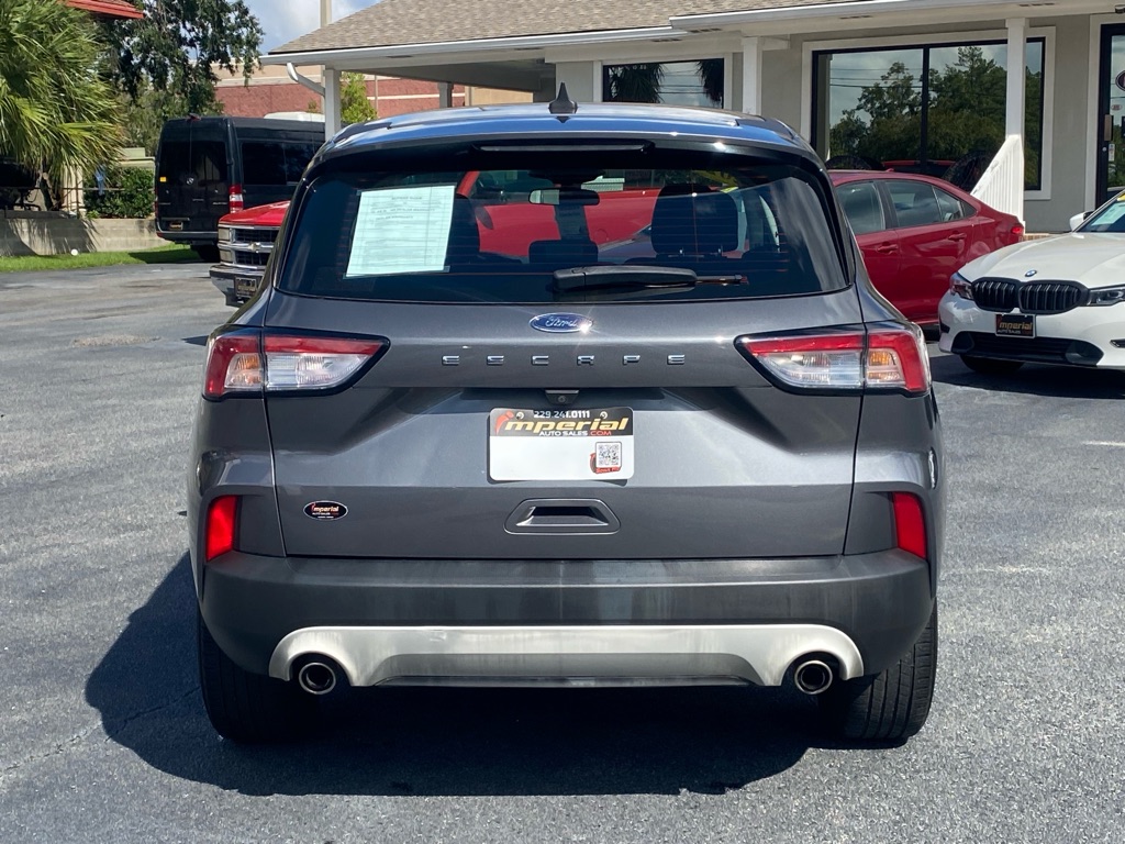 Photo 8 of this FORD ESCAPE