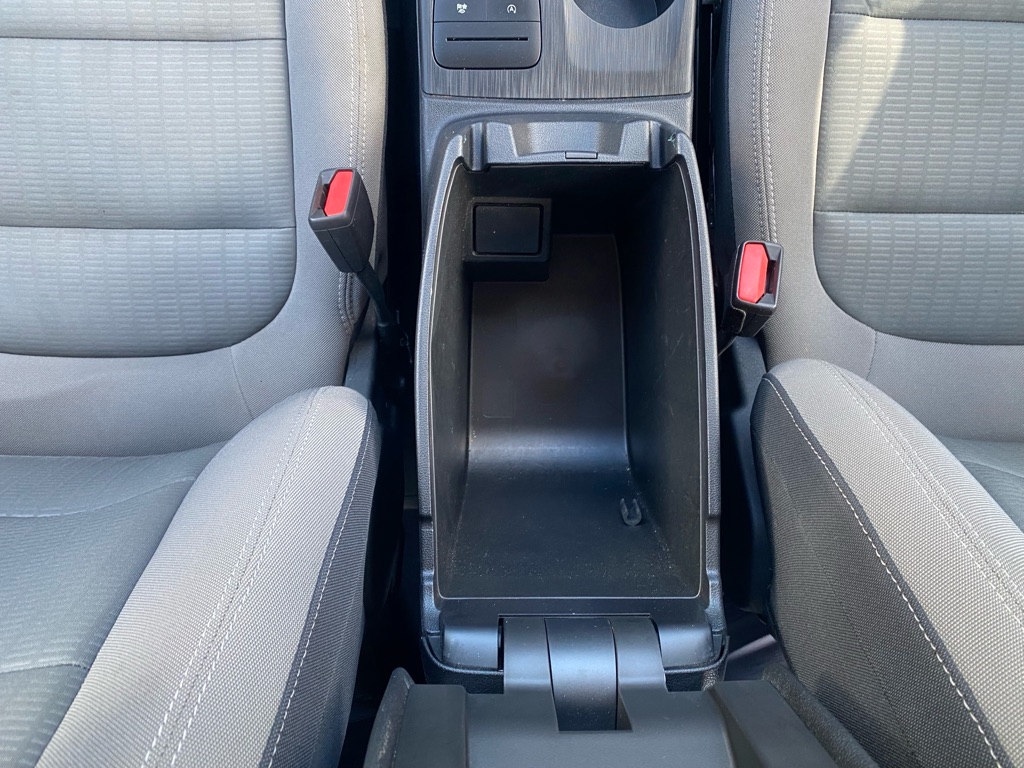 Photo 22 of this FORD ESCAPE