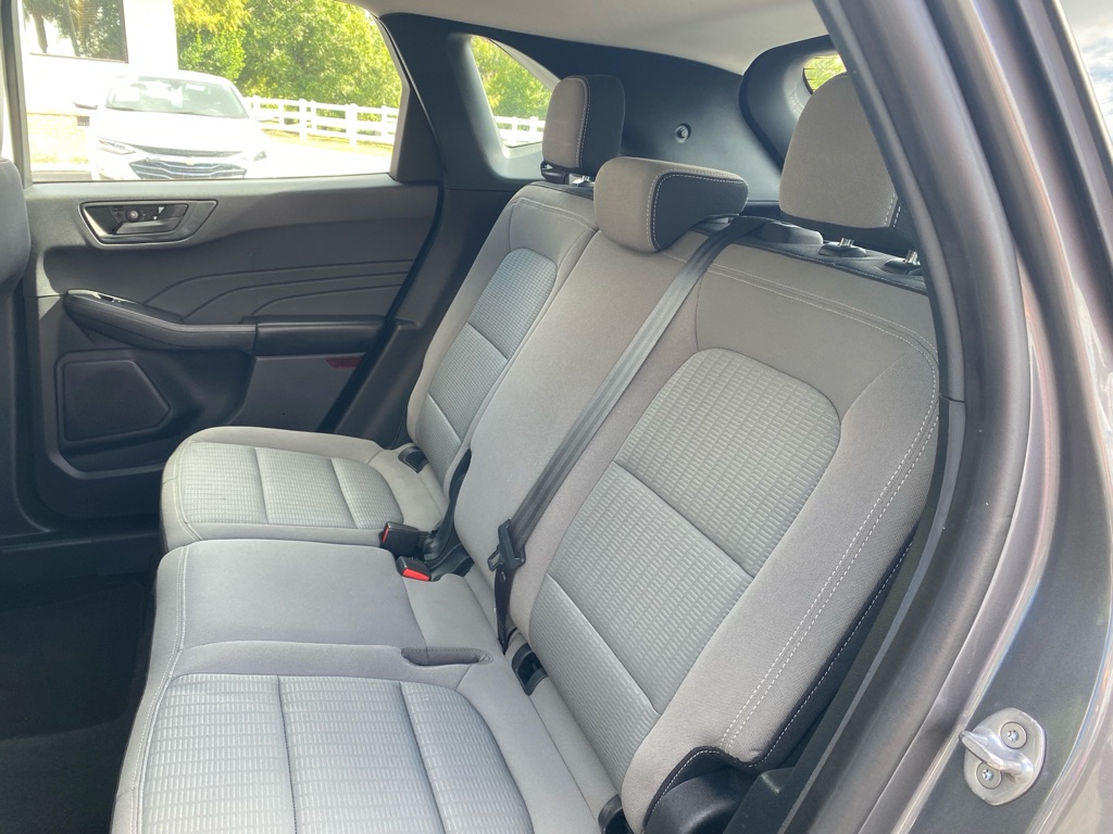 Photo 48 of this FORD ESCAPE