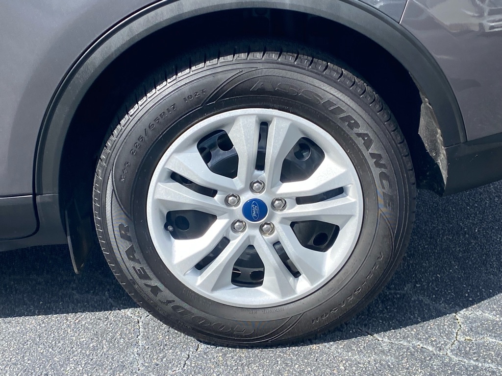 Photo 9 of this FORD ESCAPE