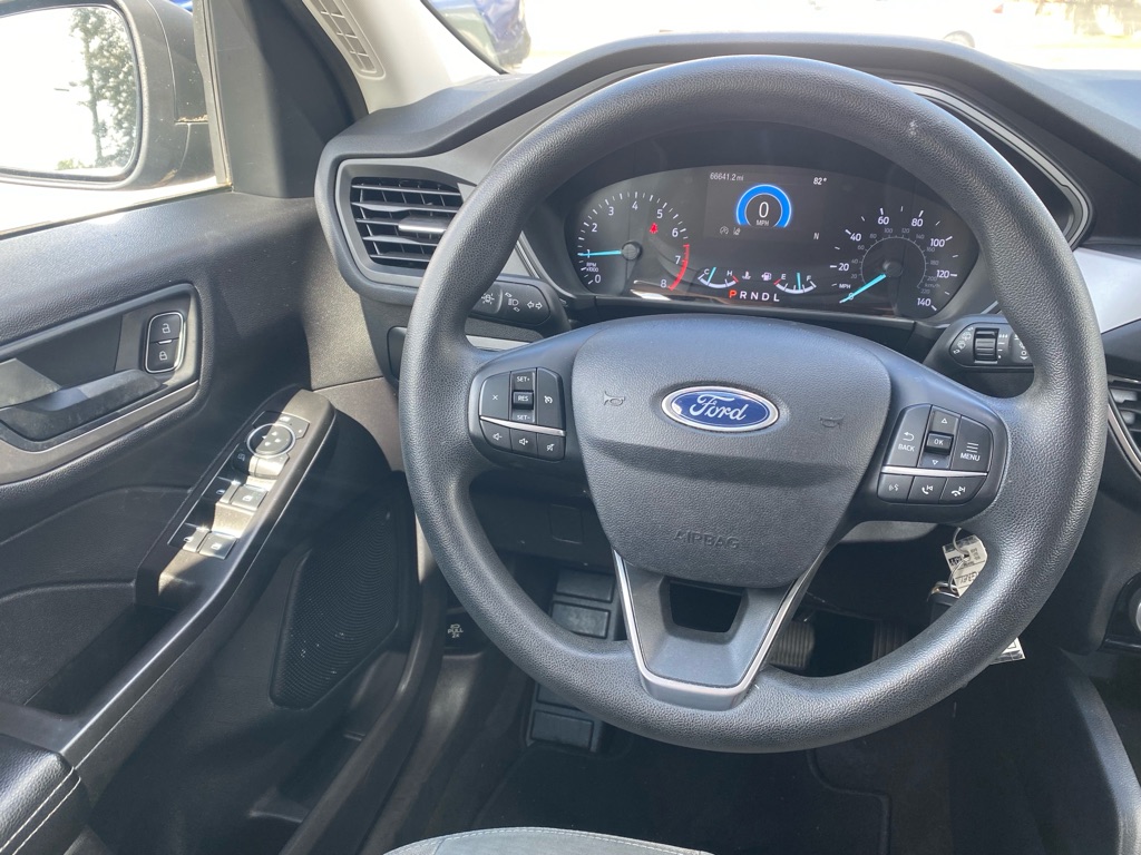 Photo 15 of this FORD ESCAPE