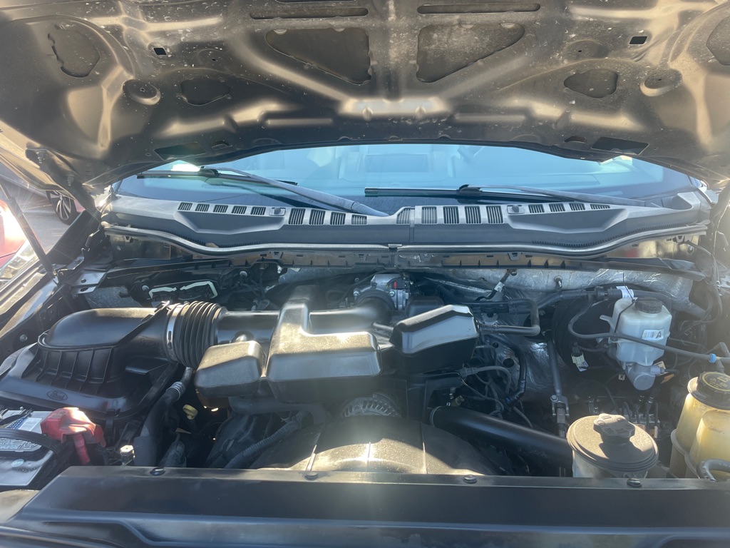 Photo 12 of this FORD F250 XL 4X4