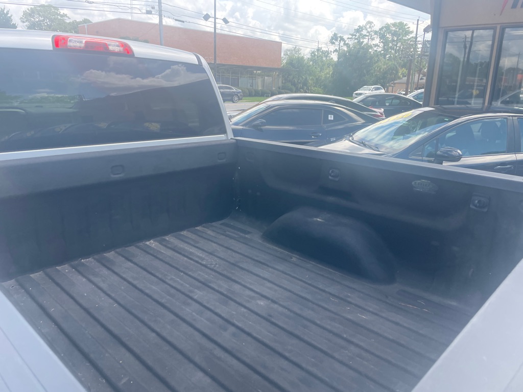 Photo 9 of this GMC SIERRA 1500