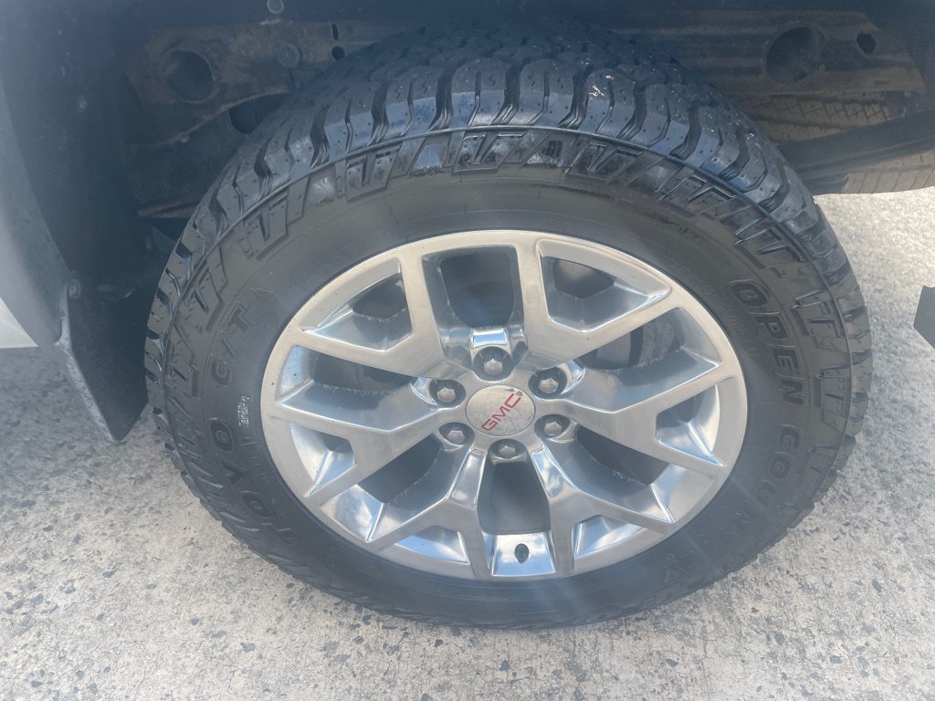 Photo 10 of this GMC SIERRA 1500