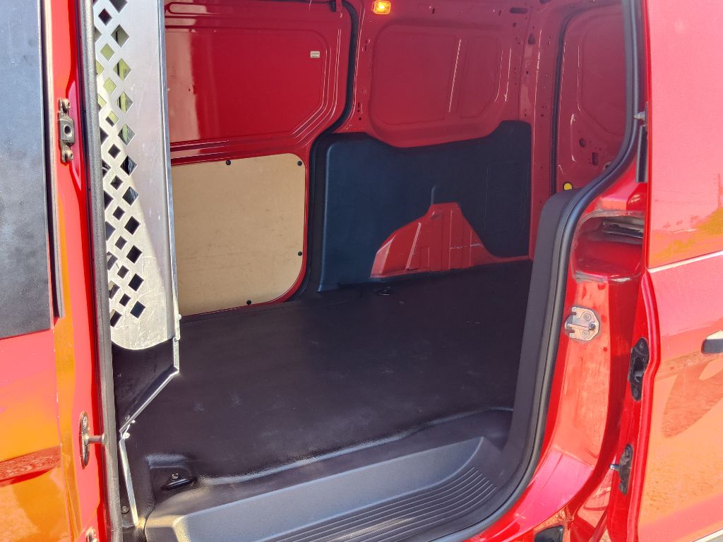 Photo 24 of this FORD TRANSIT CONNECT