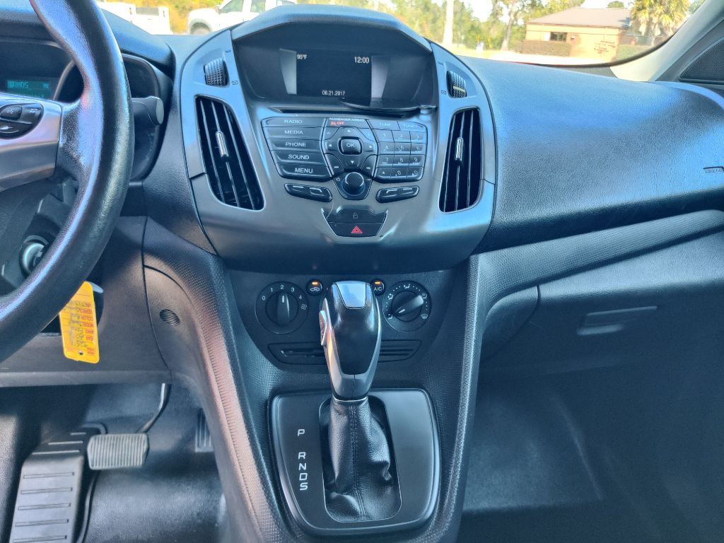 Photo 16 of this FORD TRANSIT CONNECT