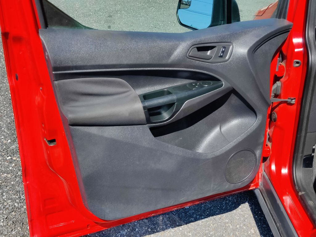 Photo 27 of this FORD TRANSIT CONNECT