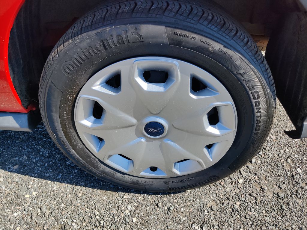 Photo 29 of this FORD TRANSIT CONNECT