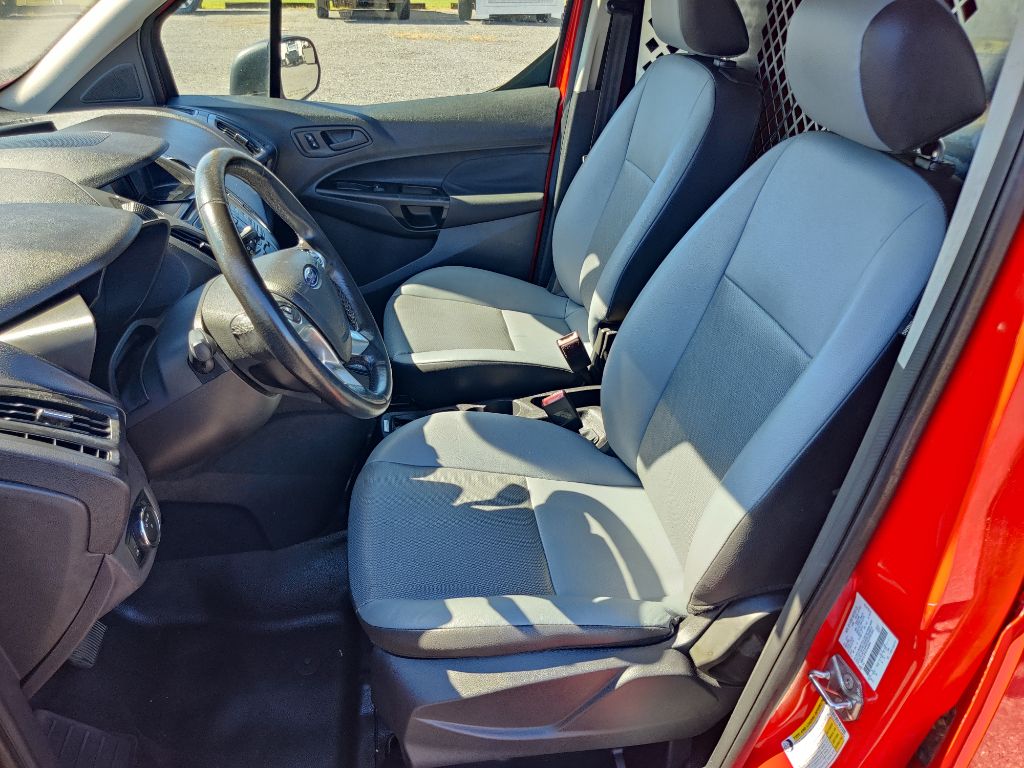 Photo 14 of this FORD TRANSIT CONNECT