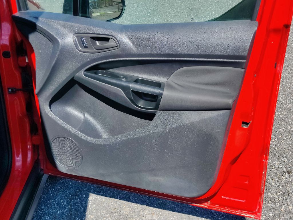 Photo 25 of this FORD TRANSIT CONNECT