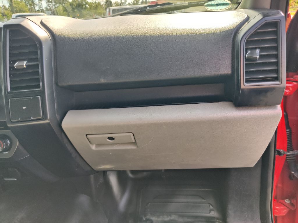 Photo 15 of this FORD F150 XL REG