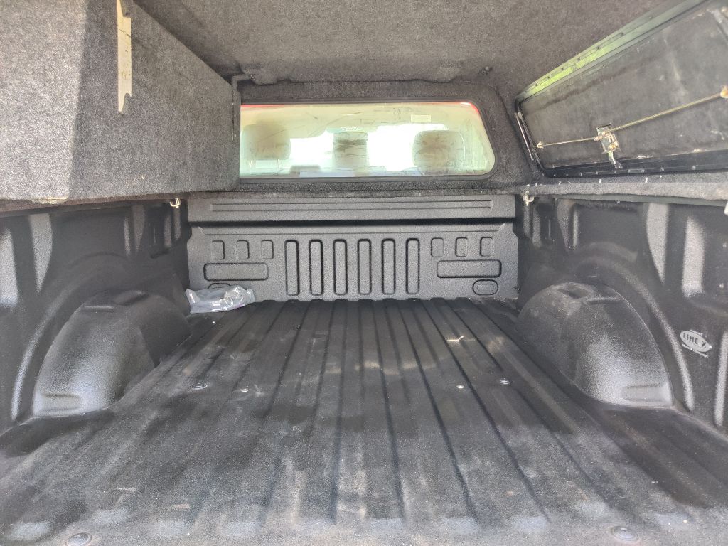 Photo 25 of this FORD F150 XL REG