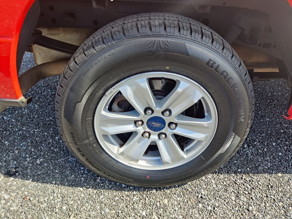 Photo 26 of this FORD F150 XL REG