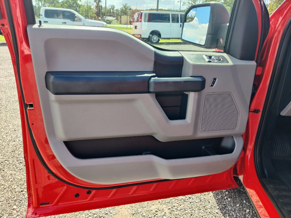 Photo 19 of this FORD F150 XL REG