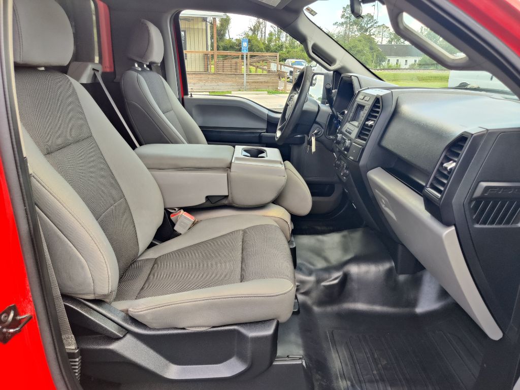 Photo 11 of this FORD F150 XL REG