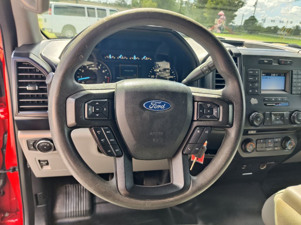 Photo 13 of this FORD F150 XL REG