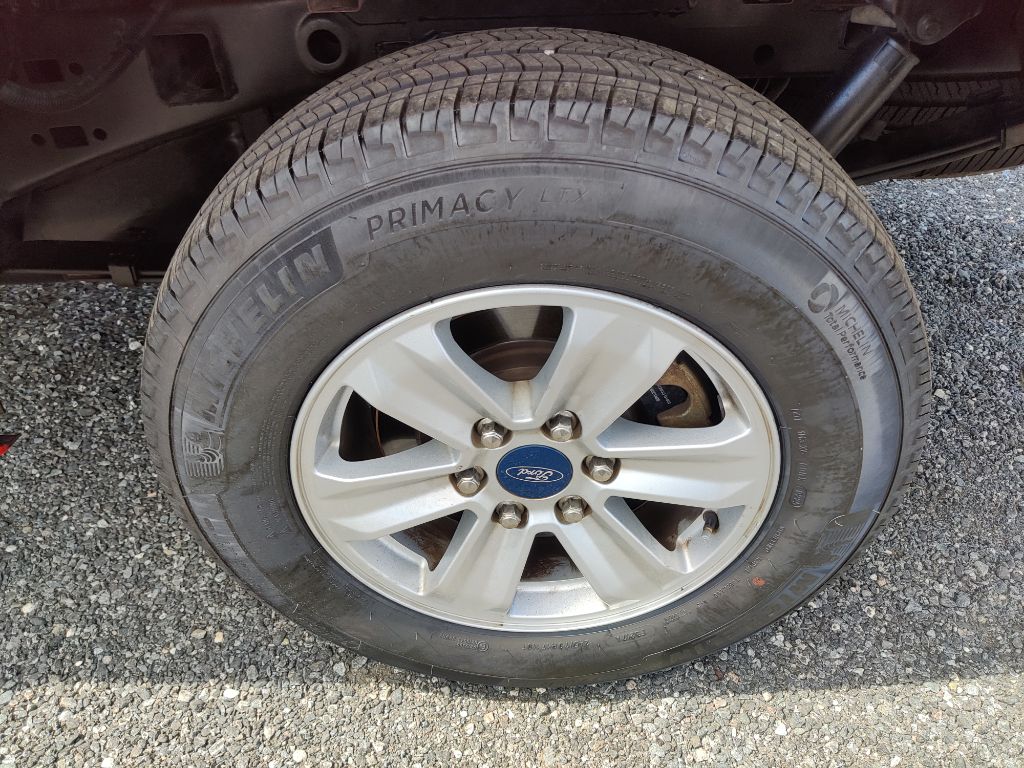 Photo 27 of this FORD F150 XL REG
