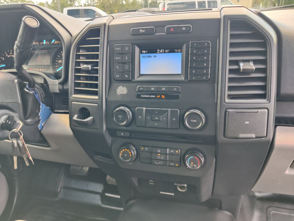 Photo 15 of this FORD F150 XL REG