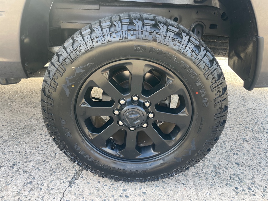 Photo 11 of this RAM 2500 LONESTAR