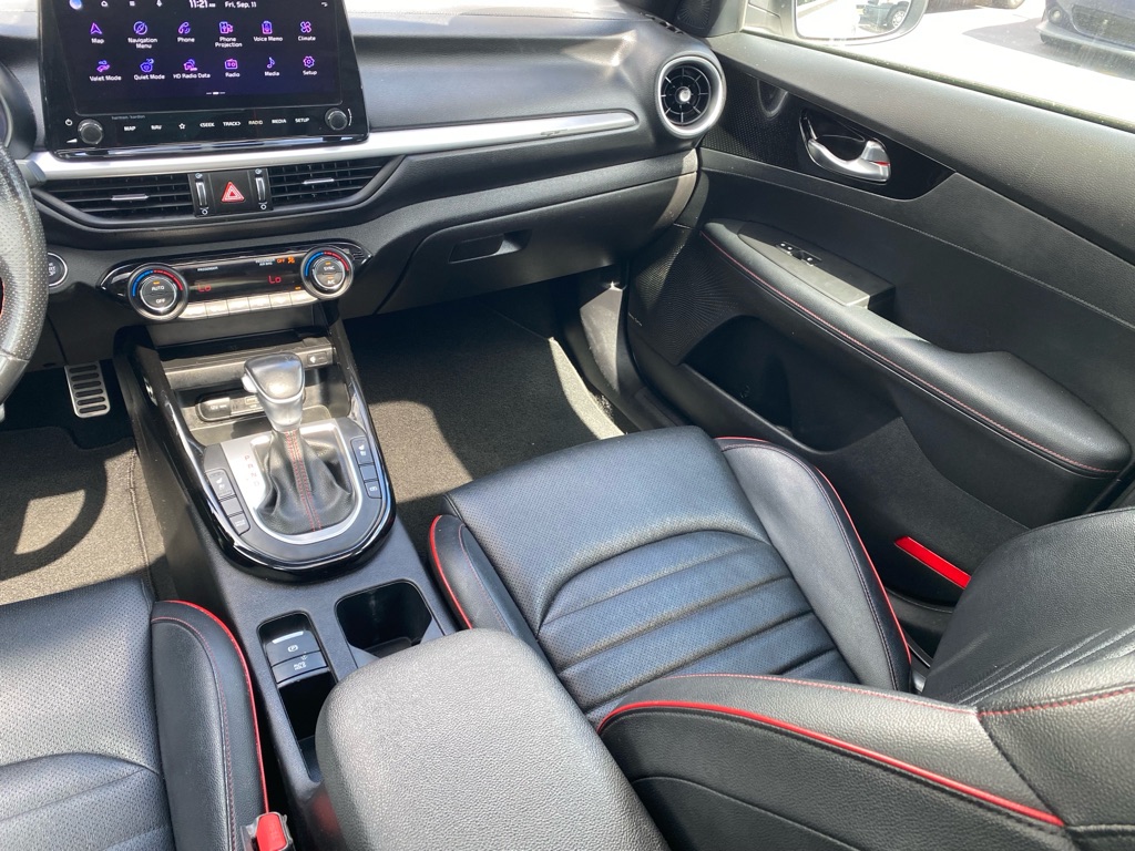 Photo 17 of this KIA FORTE