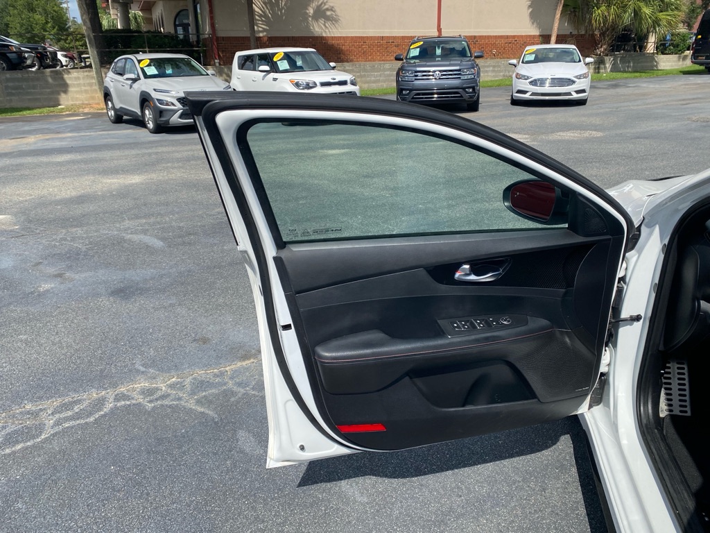 Photo 41 of this KIA FORTE