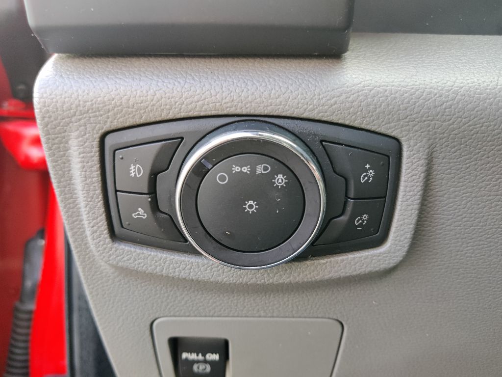 Photo 19 of this FORD F150 XL XCAB