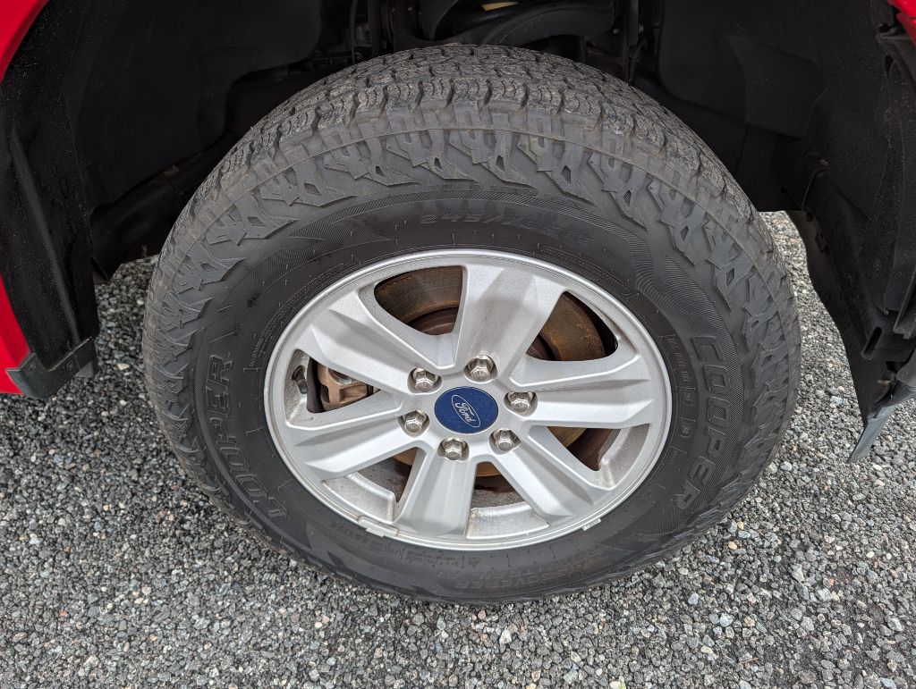 Photo 38 of this FORD F150 XL XCAB
