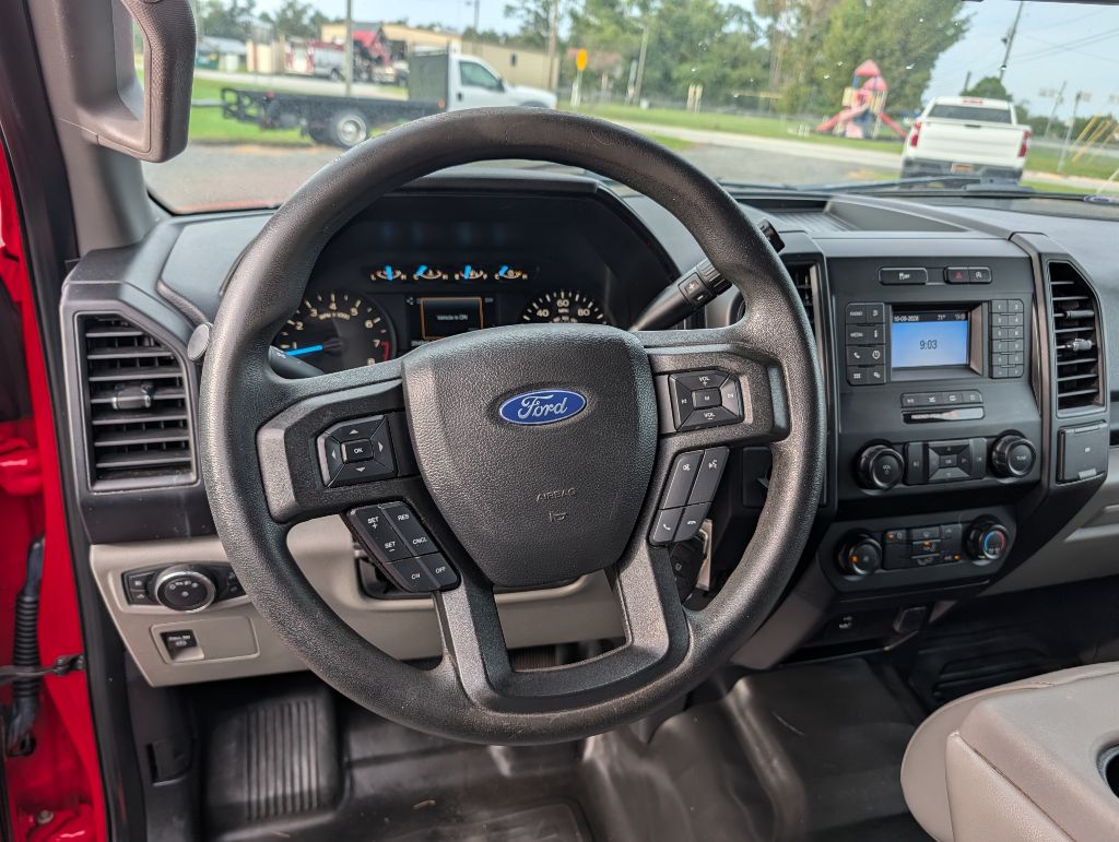 Photo 20 of this FORD F150 XL XCAB