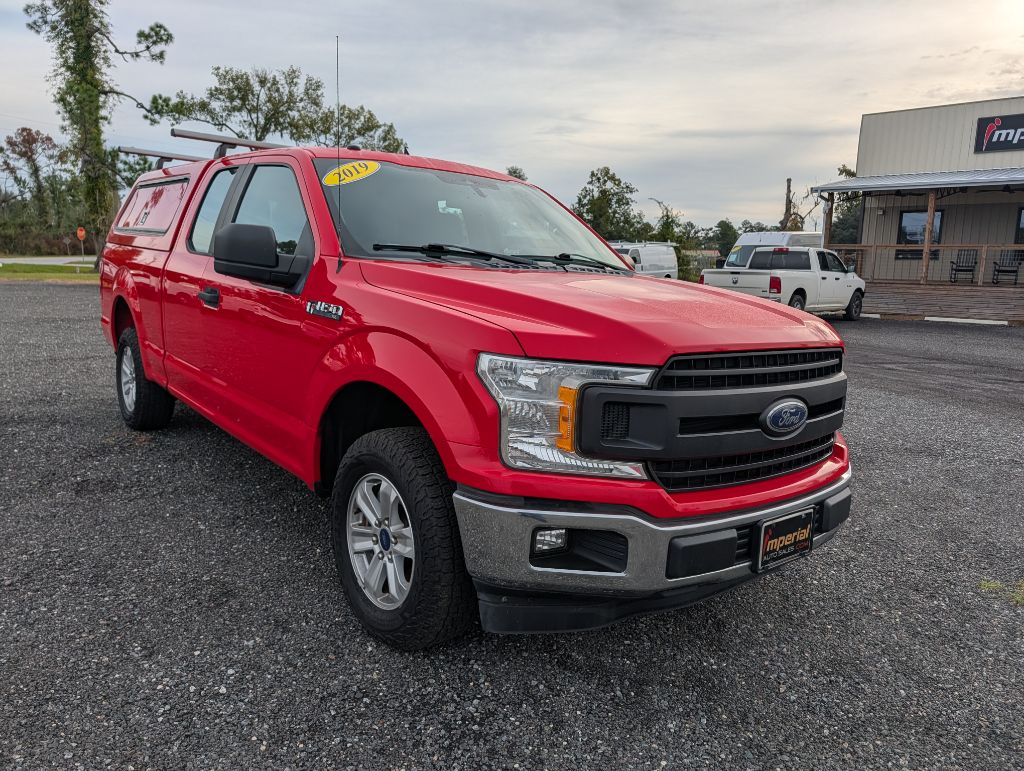 Photo 3 of this FORD F150 XL XCAB