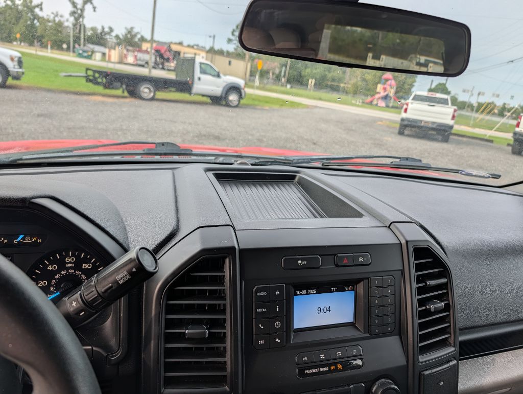 Photo 22 of this FORD F150 XL XCAB