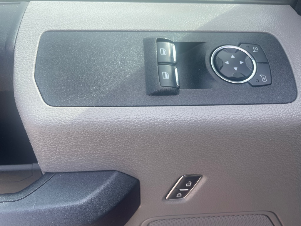 Photo 16 of this FORD F150 XL REG