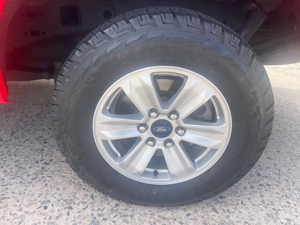 Photo 10 of this FORD F150 XL REG