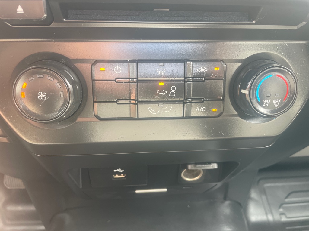 Photo 23 of this FORD F150 XL REG