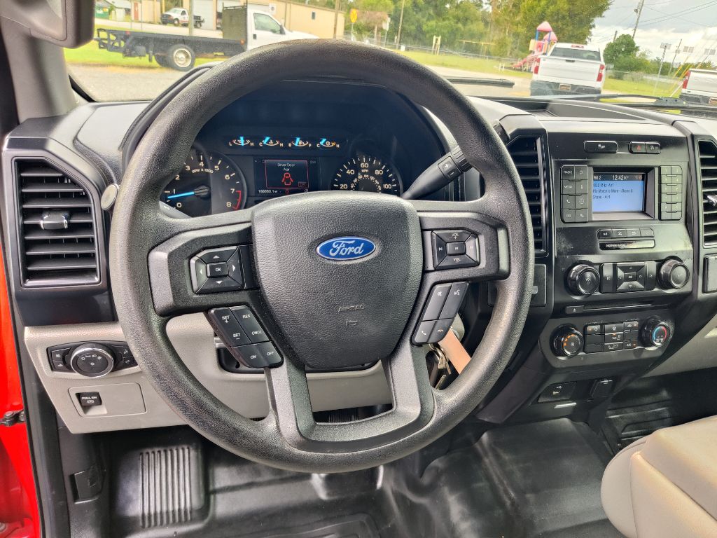 Photo 15 of this FORD F150 XL XCAB