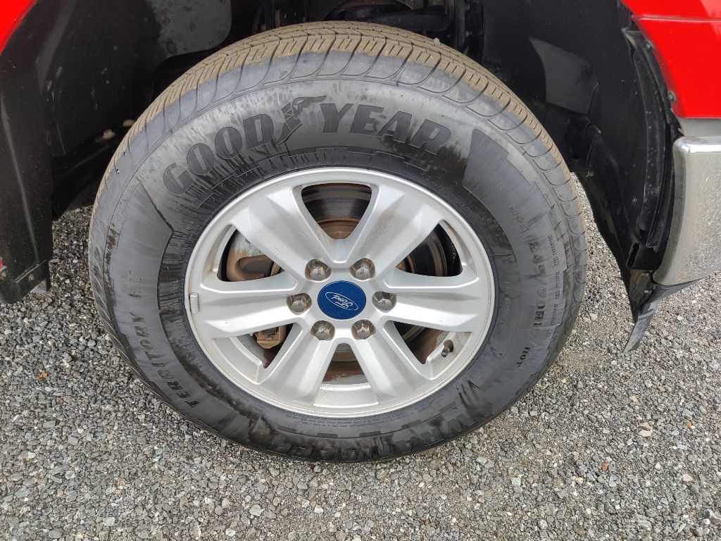 Photo 37 of this FORD F150 XL XCAB