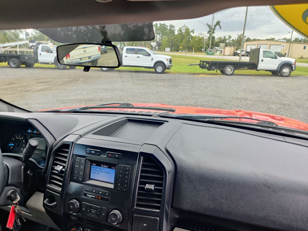Photo 26 of this FORD F150 XL XCAB