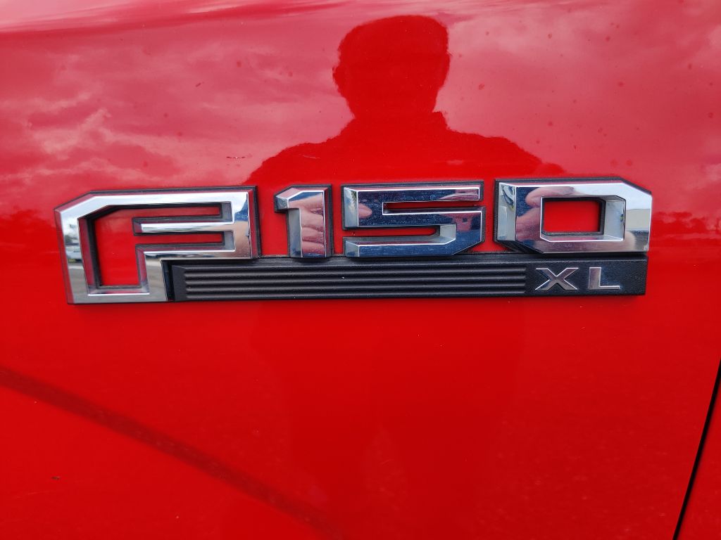 Photo 28 of this FORD F150 XL XCAB