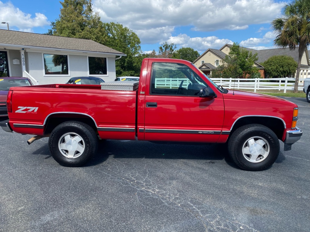 Photo 6 of this CHEVROLET K1500 SILVERADO