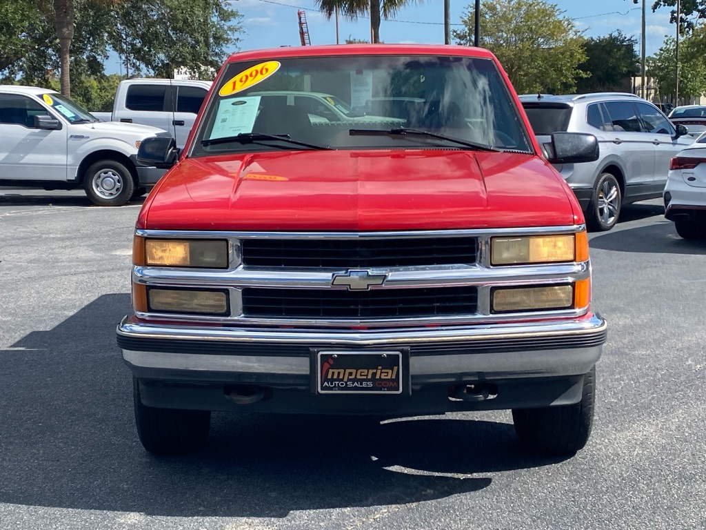 Photo 2 of this CHEVROLET K1500 SILVERADO