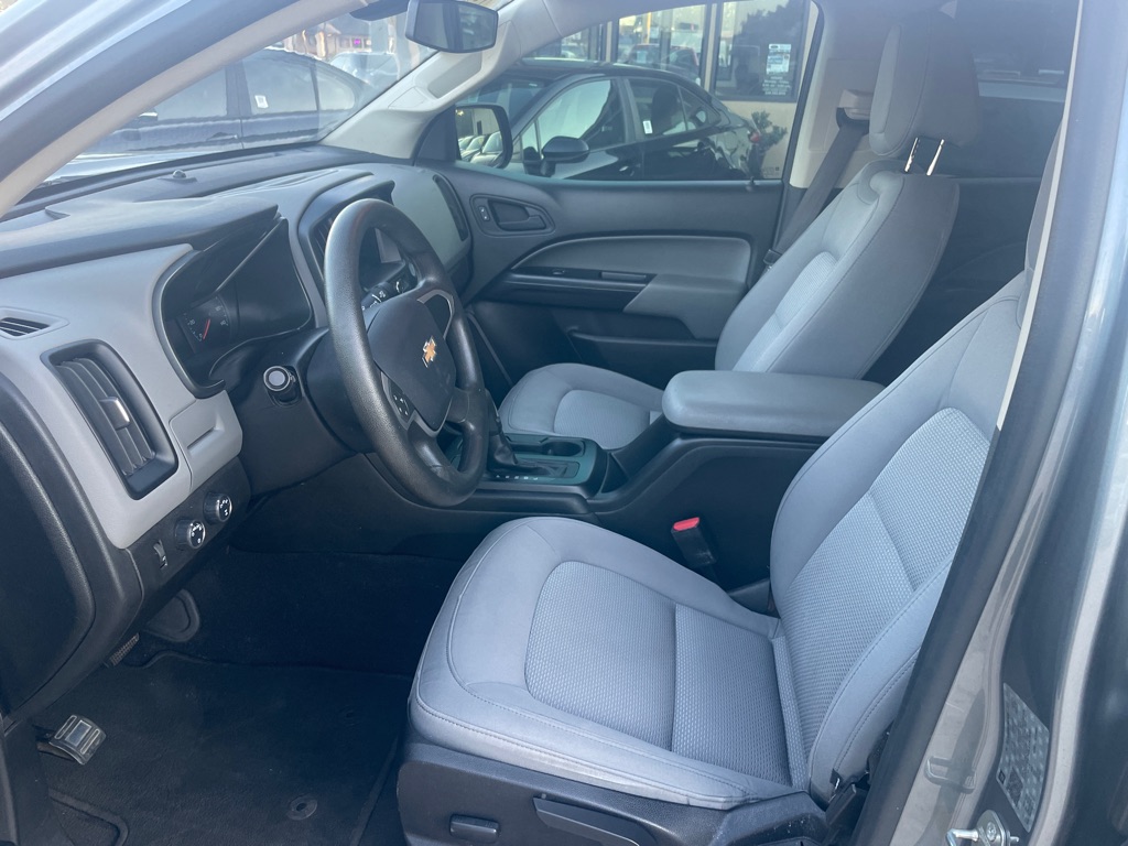 Photo 14 of this CHEVROLET COLORADO