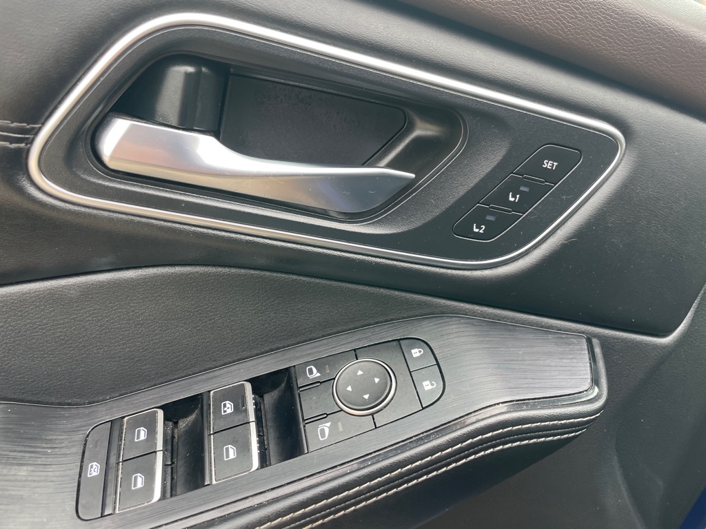 Photo 20 of this NISSAN ROGUE