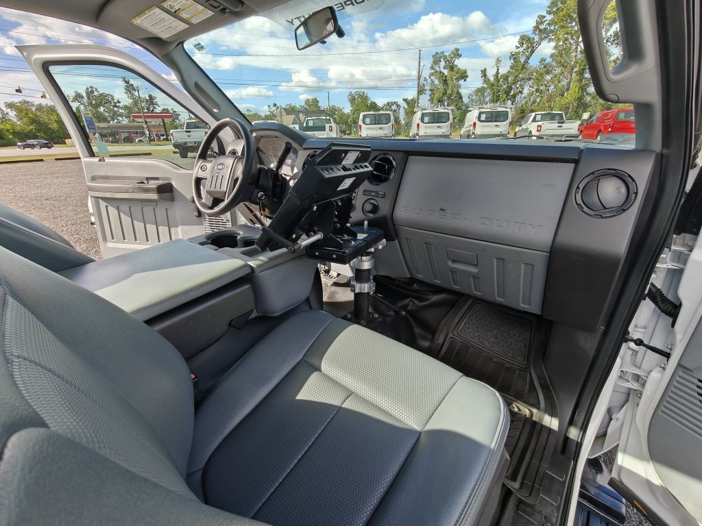 Photo 35 of this FORD F250 UTILITY