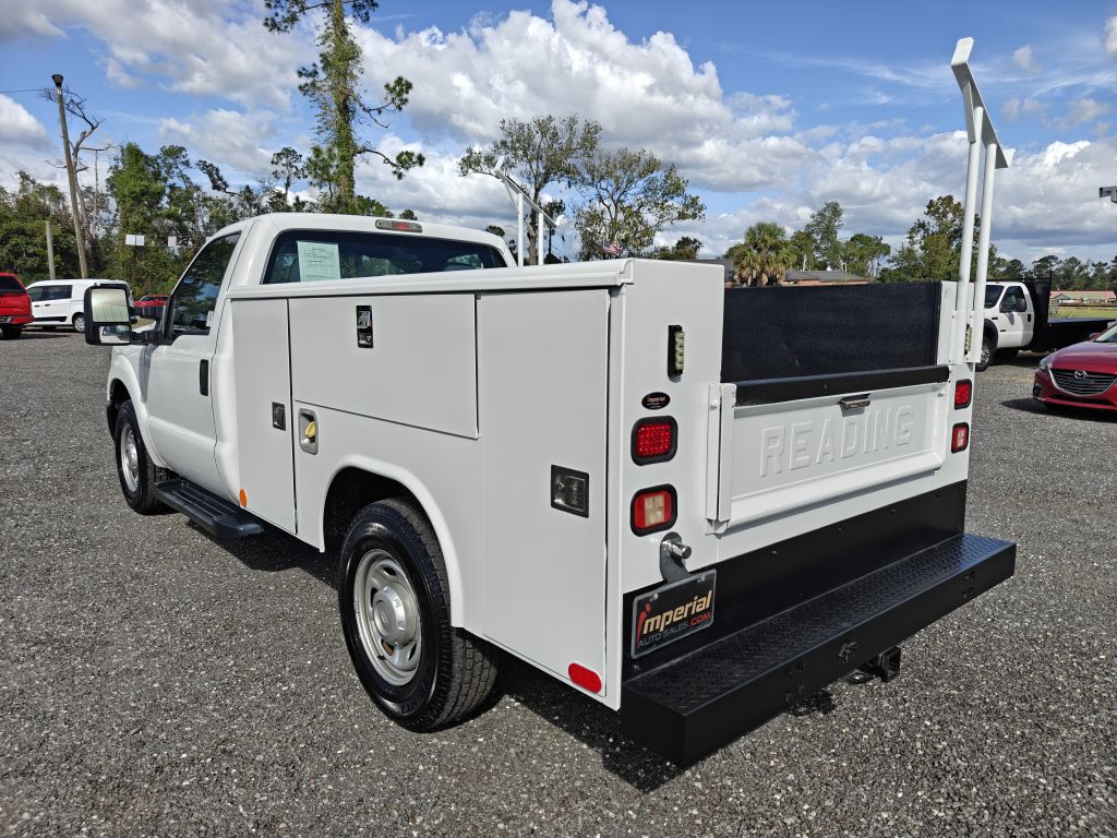 Photo 10 of this FORD F250 UTILITY