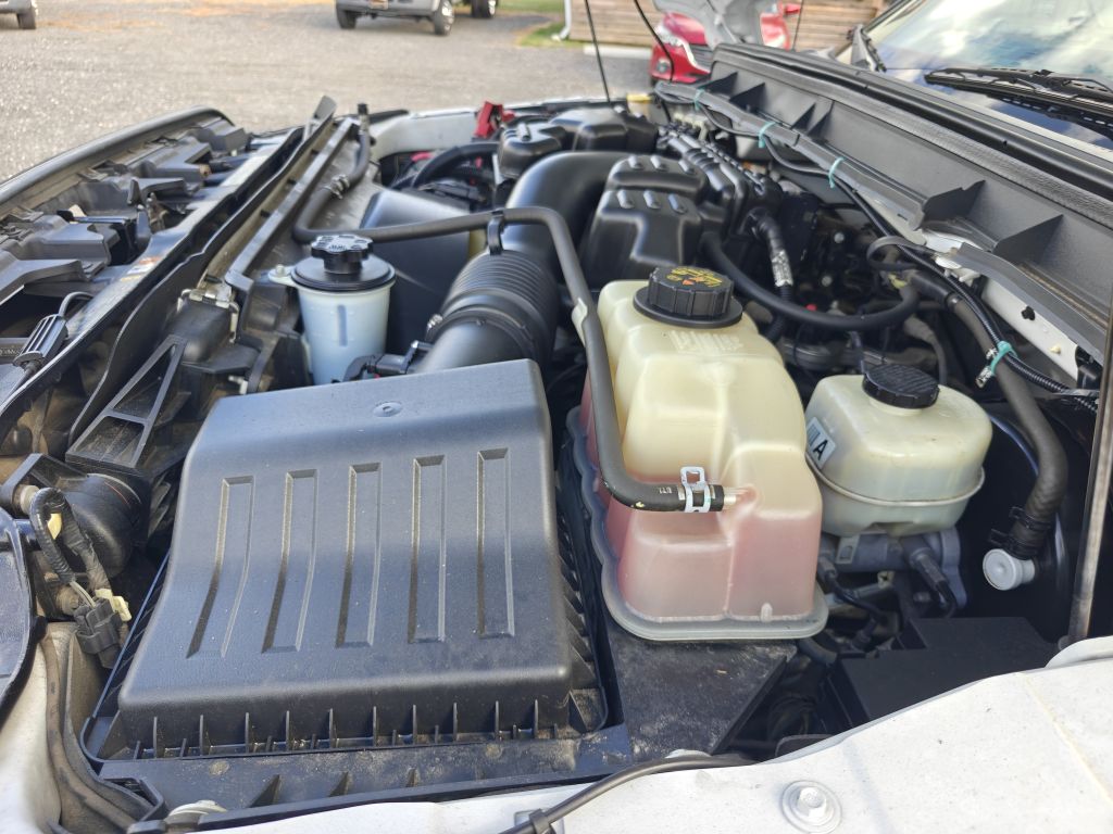 Photo 40 of this FORD F250 UTILITY